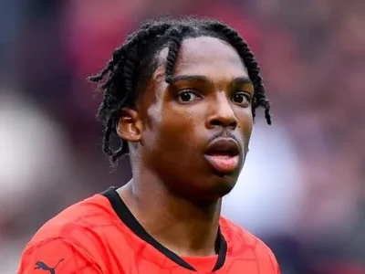 Chốt Xong! Liverpool Đập Tan Chelsea, Chi 60 Triệu Bảng ‘Cướp’ Trung Vệ Thần Đồng Jeremy Jacquet