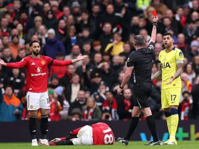 Sốc: HLV Tottenham bênh vực Romero dù ‘vua thẻ đỏ’ tiếp tục gây họa, lý do đằng sau là gì?