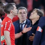 Sốc: HLV Sevilla bị cấm chỉ đạo 7 trận vì ẩu đả với trọng tài, Sevilla lâm nguy 1