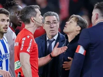 Sốc: HLV Sevilla bị cấm chỉ đạo 7 trận vì ẩu đả với trọng tài, Sevilla lâm nguy