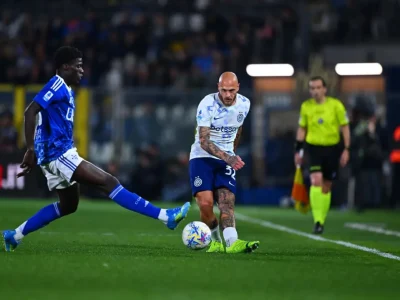 Como Gây Chấn Động: Pha Lập Công Tuyệt Đẹp Hạ Gục Inter Milan Trong Trận Cầu Kịch Tính