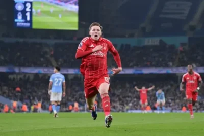 Sốc: Nottingham Forest định giá 'khủng' 120 triệu bảng cho Elliot Anderson, MU và Man City săn đón 1